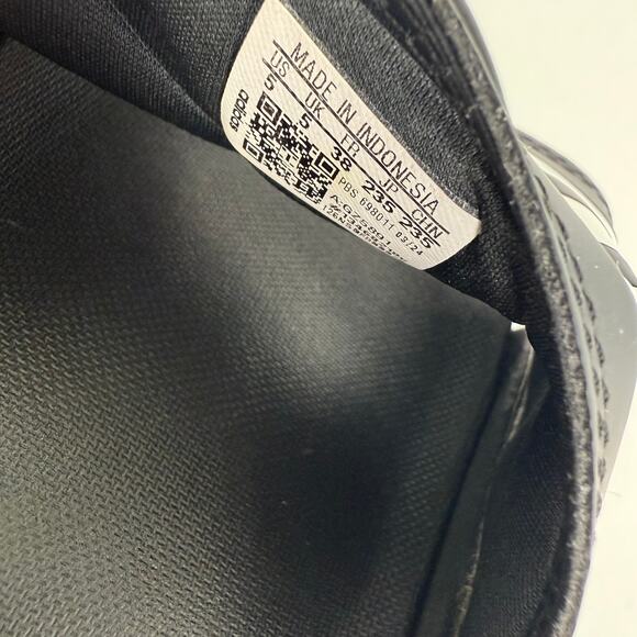 Adidas Unisex Adilette Comfort Casual Core Black/White Slide Sandals US 5M 7W - Picture 8 of 9